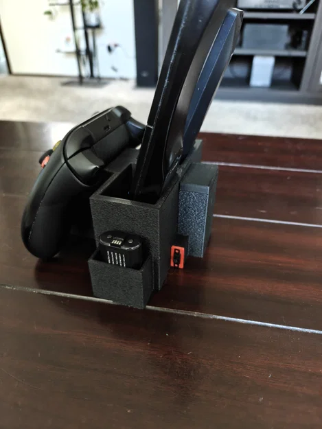 Giá đỡ tay cầm Xbox kèm khe để điều khiển TV, dàn âm thanh và logo đèn nền - Image 3