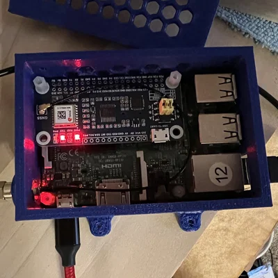 Vỏ Raspberry Pi 3 dành cho máy chủ NTP tích hợp GPS