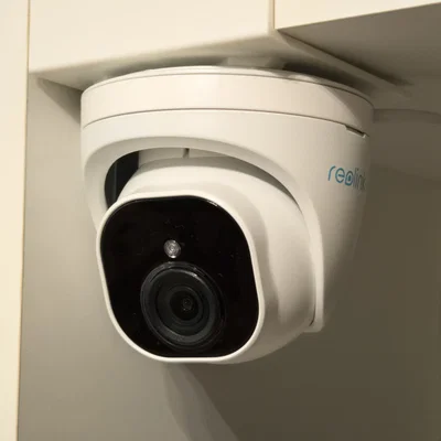 Ngàm gắn camera Reolink RLC-520A lên tủ Ikea KALLAX (In 3D)