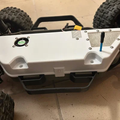 Nắp chắn bụi Traxxas Slash LCG 4WD