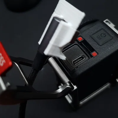 Ngàm cố định dây cáp USB-C cho Osmo Action 4