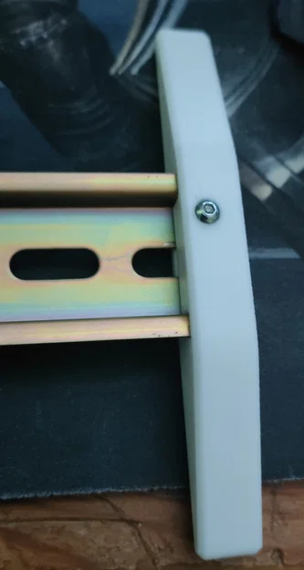 Chân đế chặn thanh ray DIN (DIN Rail Endstop) in 3D chắc chắn - Image 1