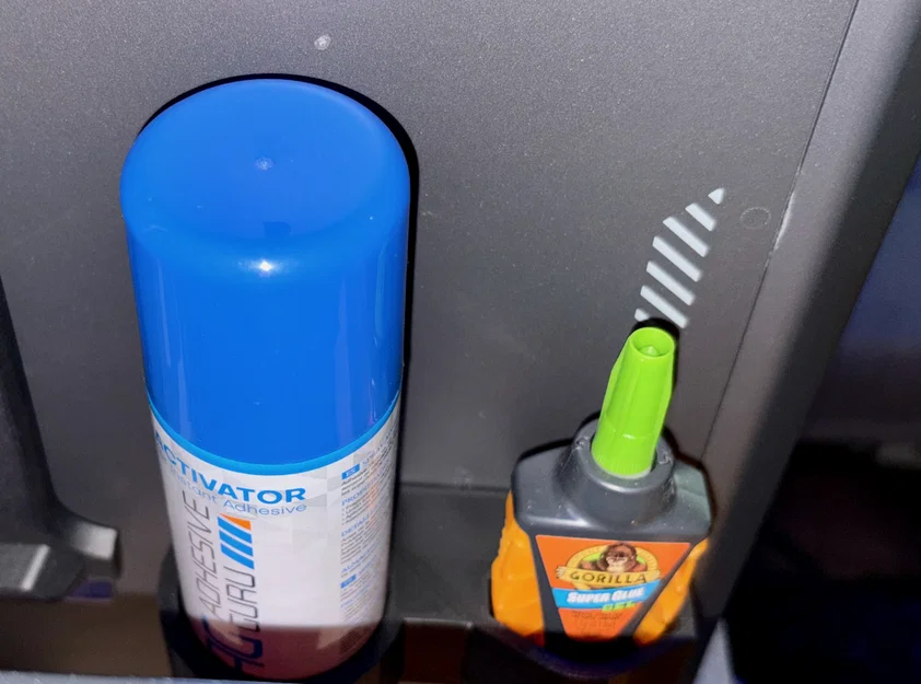 Giá đỡ Keo CA và Bình Xịt Activator - Image 2
