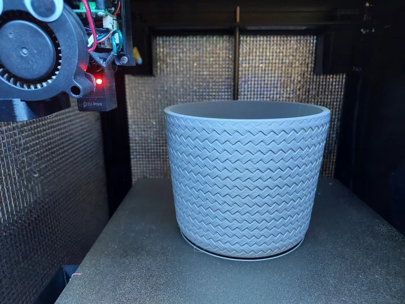 Bình hoa đan lát (Woven Vase) - Image 2
