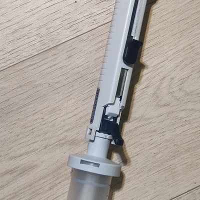 Mô hình 3D: Đầu tip 10mL Eppendorf Multipette