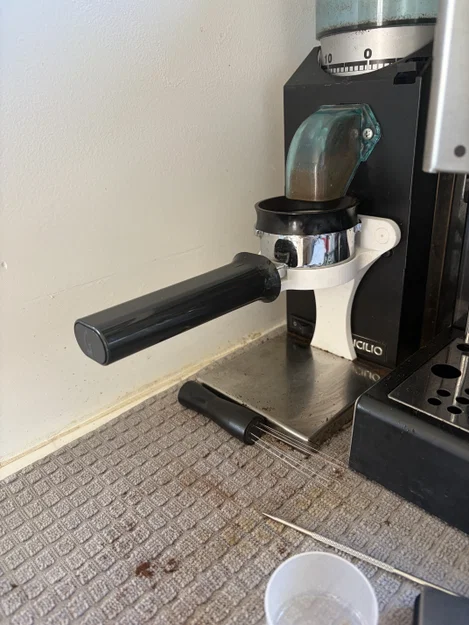Giá đỡ Portafilter cho máy xay Rancilio Rocky Doserless - Image 1
