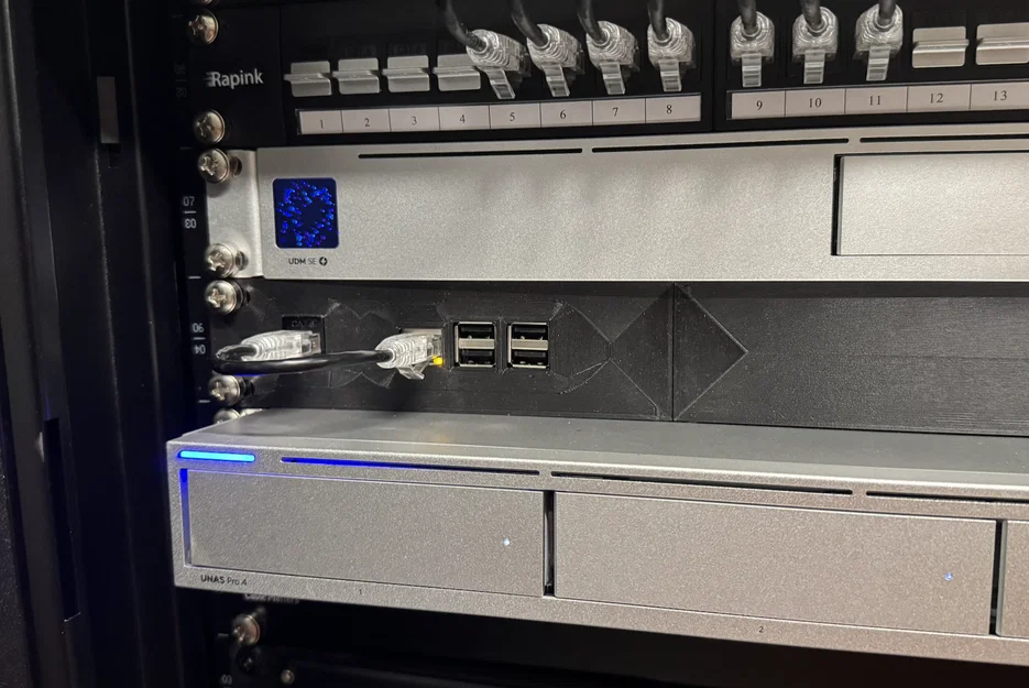 Khay Gắn Rack 1U Cho Raspberry PI Và Keystone Tự In 3D - Image 1