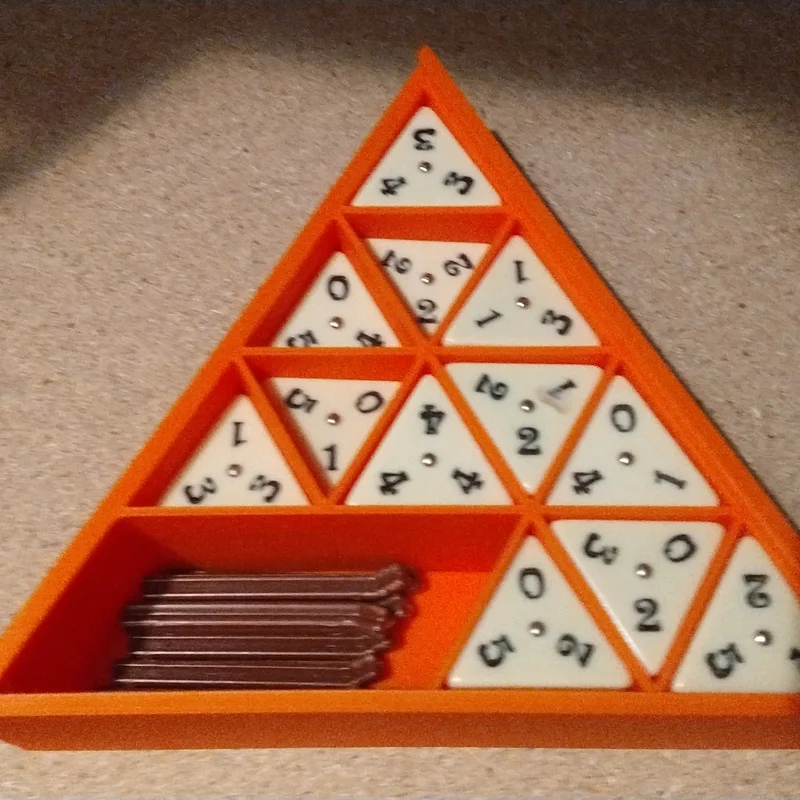 Hộp đựng thay thế cho trò chơi Triominos