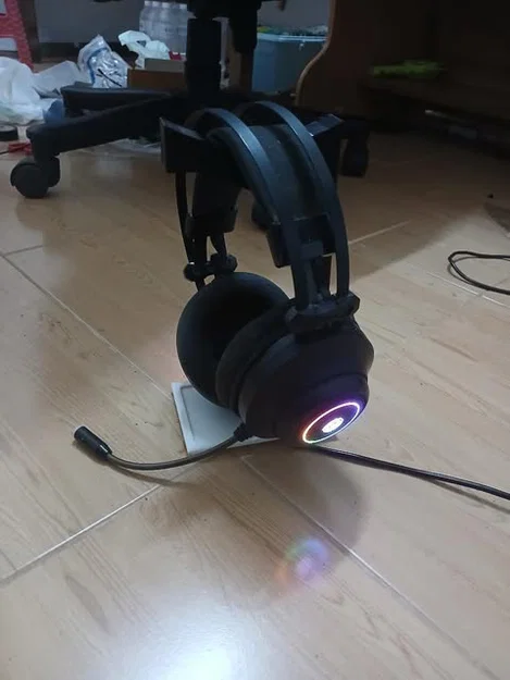 Giá treo tai nghe (Headset Stand) in 3D thiết kế gọn gàng - Image 1