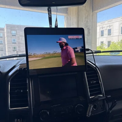 Giá đỡ iPad trên bảng táp-lô cho xe Ford F150 (2015-2020)