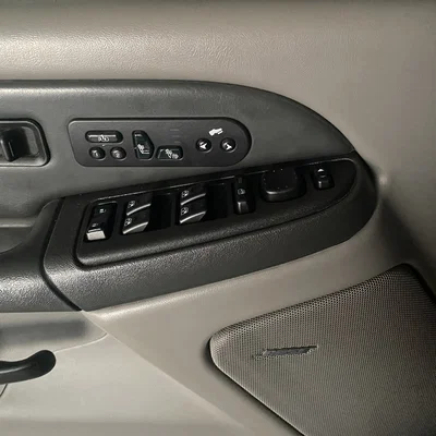 Kẹp sửa chốt tay nắm cửa xe GMT800 Silverado / Tahoe / Suburban / Yukon (1999-2007)