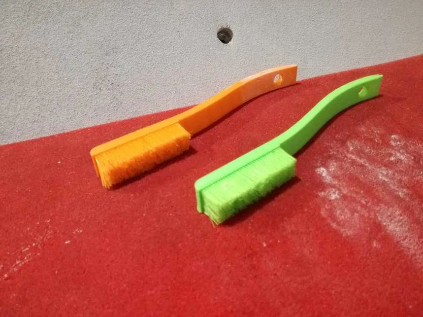 Bàn chải leo núi (Bouldering Brush) v2 - Image 1