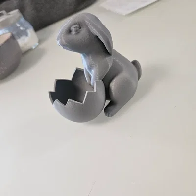 Mô hình in 3D chú thỏ Phục Sinh giữ trứng (Easter Bunny with Egg) độc đáo