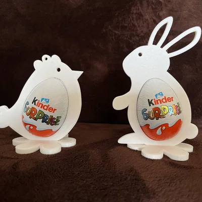 Bộ giá đỡ trứng Kinder Surprise in 3D hình thú cực xinh