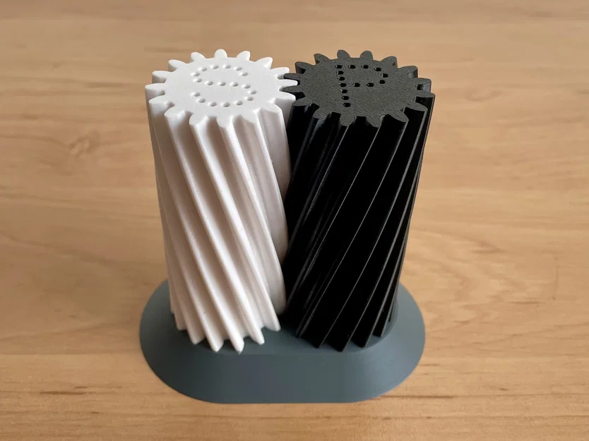 Bộ Lọ Muối Tiêu Cơ Khí In 3D Độc Đáo Cho Nhà Bếp - Image 2