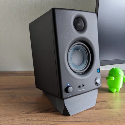 Chân đế loa Studio Monitor hiện đại