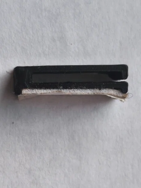 Kẹp cố định dây cáp nhỏ gọn, tiện lợi cho bàn làm việc - Image 3