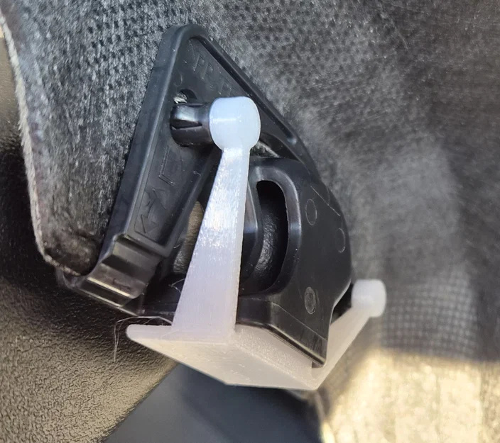 Dây giữ phụ cho tấm che khoang hành lý xe Toyota C-HR BEV / Subaru Uncharted - Image 1