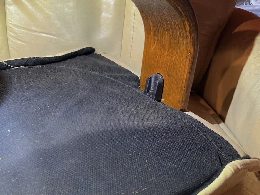 Chi tiết thay thế chân kết nối đệm cho ghế đôn Stressless - Image 2