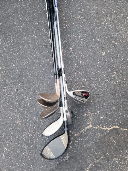 Kẹp giữ gậy golf cầm tay - Clip In - Dễ dàng mang theo - Image 1