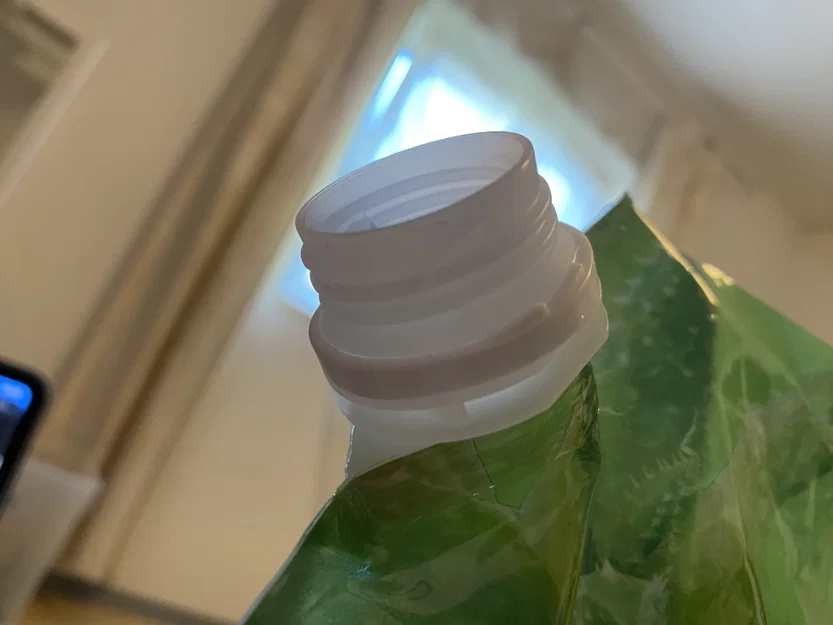 Đầu nối rót chất lỏng – Phễu cho túi châm (Ren 28,5 mm) - Image 2