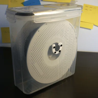 Giá đỡ cuộn nhựa cho hộp dry box/hộp ngũ cốc (Tối ưu vật liệu)
