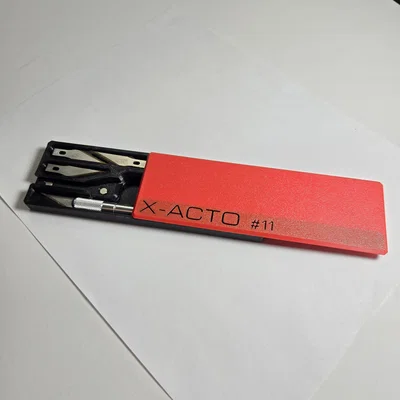Hộp đựng dao X-Acto có nam châm