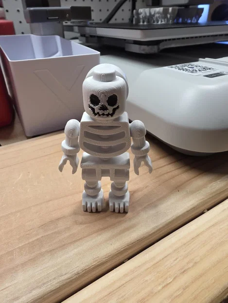 Mô hình bộ xương phong cách Lego trang trí Halloween (Lego Skeleton) - Image 4