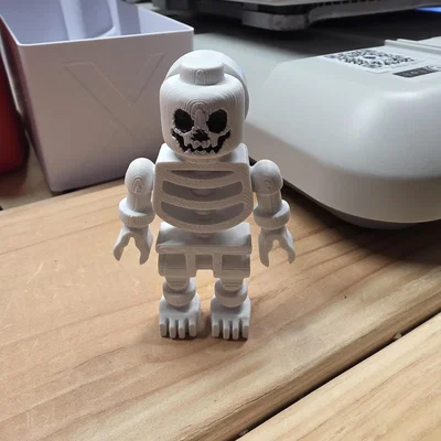 Mô hình bộ xương phong cách Lego trang trí Halloween (Lego Skeleton)