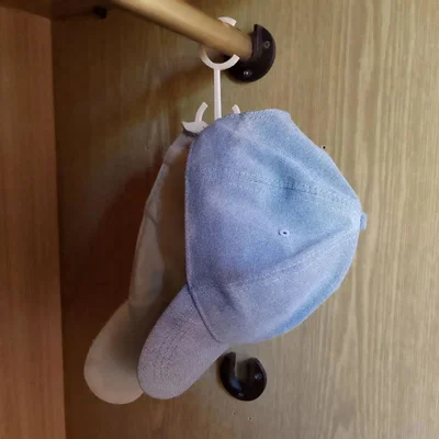 Móc treo nón (Cap hanger) thông minh tiết kiệm không gian tủ