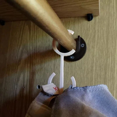 Móc treo nón (Cap hanger) thông minh tiết kiệm không gian tủ