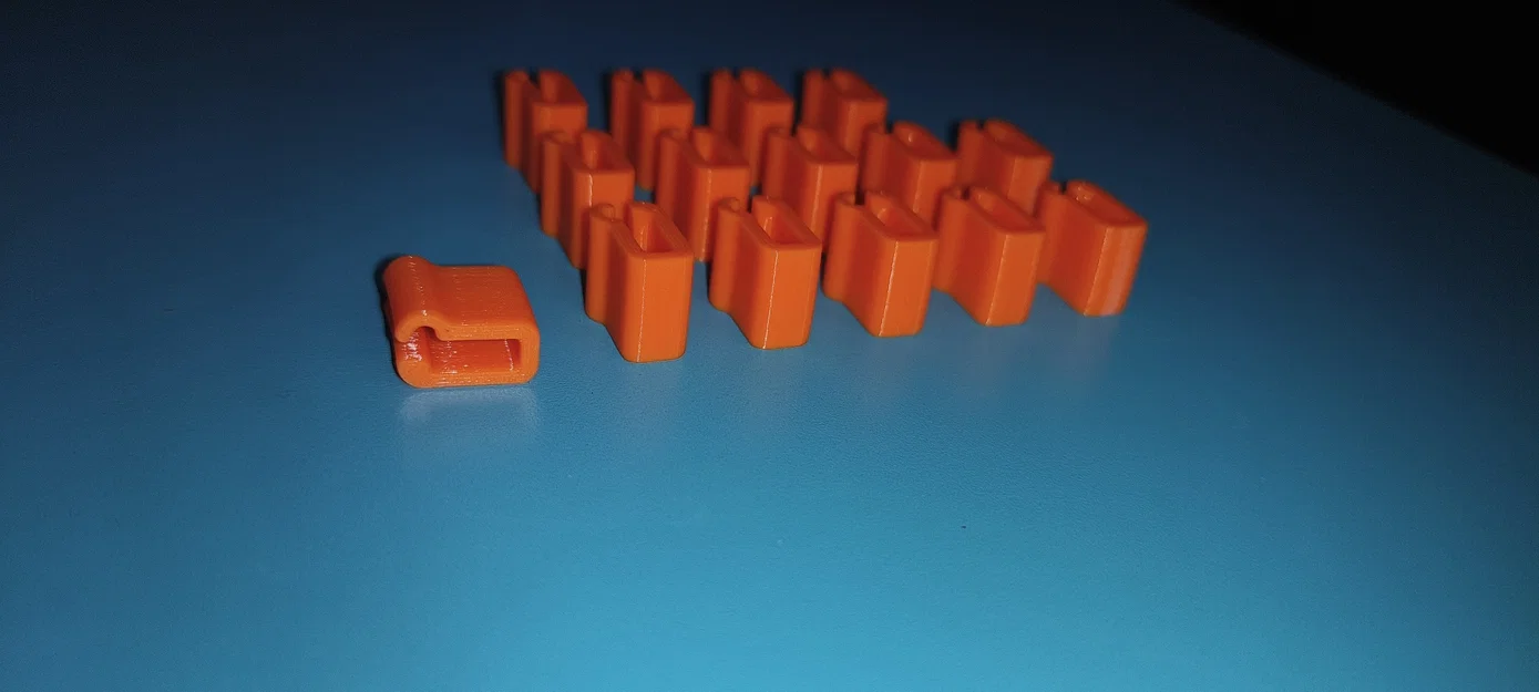 Kẹp Filament Tối Giản Cho Cuộn Nhựa Anycubic - Image 1