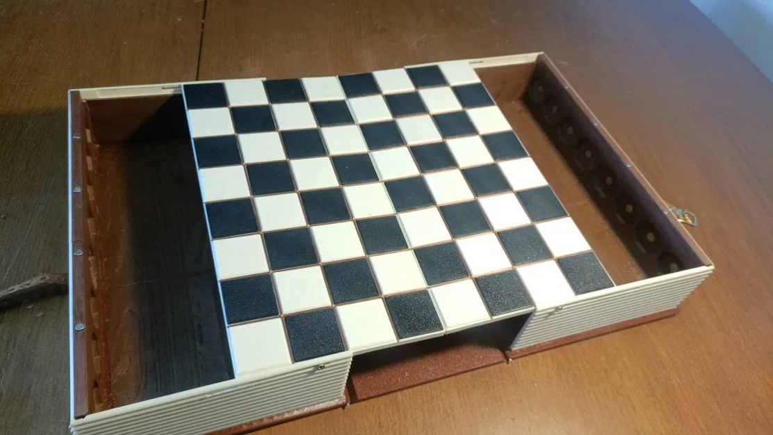 Hộp đựng kiêm bàn cờ Harry Potter Wizard Chess - Image 6