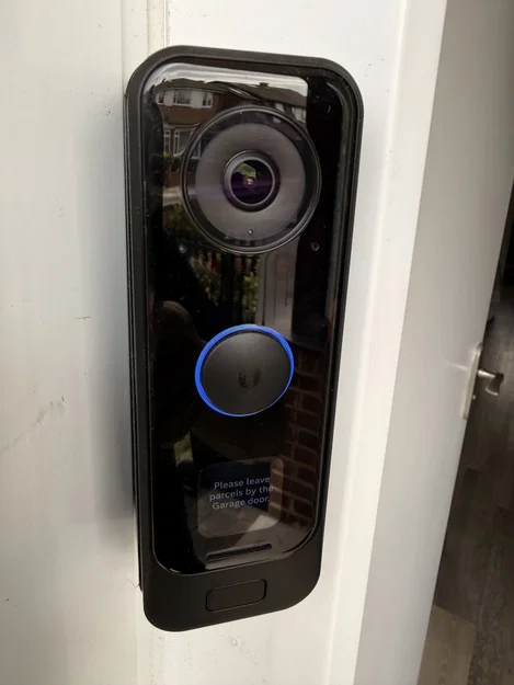 Đế gắn nghiêng 45º cho Ubiquiti Unifi G4 Doorbell Pro (có lỗ bắt vít dọc) - Image 2