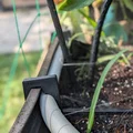 Kẹp giữ ống nước cho chậu trồng cây nâng cao - Thumbnail 1