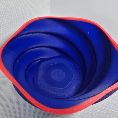 Tô Đựng Đồ Twisted Ripple – Vành Hai Màu