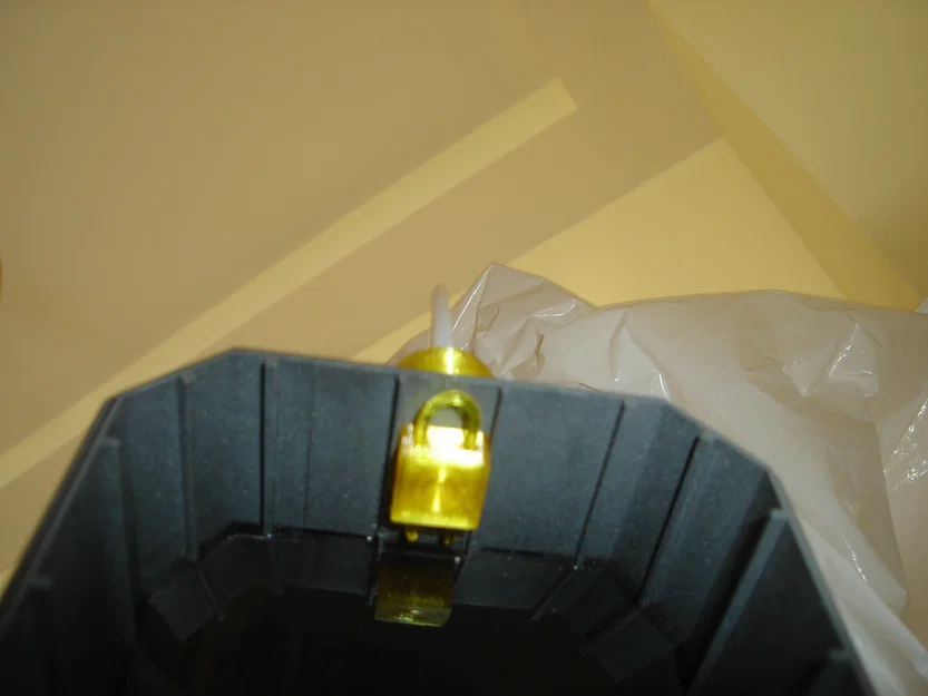 Khóa nắp máy sấy Creality (Creality dryer lock) - Image 2