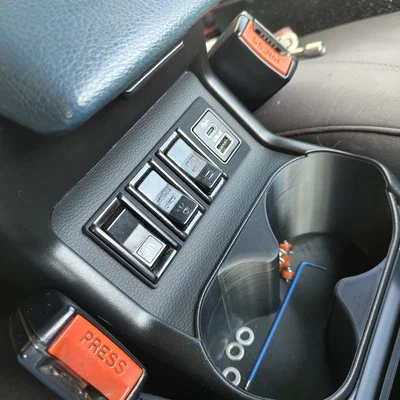 Bệ điều khiển trung tâm tùy chỉnh cho Toyota Hilux/Surf/4runner Gen2