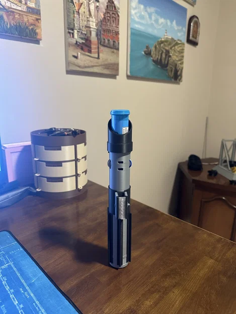 Light Saber M&M Holder: Mô hình kiếm ánh sáng đựng kẹo độc đáo - Image 1