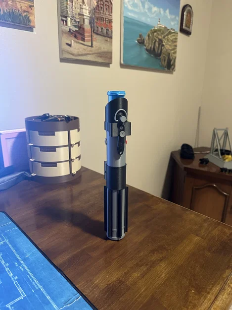 Light Saber M&M Holder: Mô hình kiếm ánh sáng đựng kẹo độc đáo - Image 2