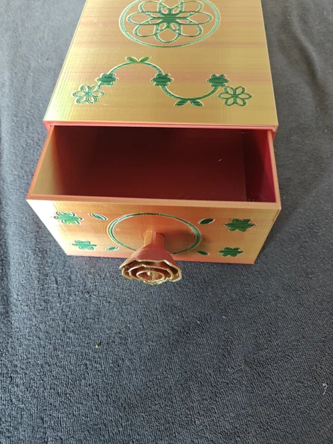 Hộp Đựng Trang Sức Hình Hoa Hồng — Tủ Ngăn Kéo Có Họa Tiết Hoa Văn (In 2 Màu) - Image 2