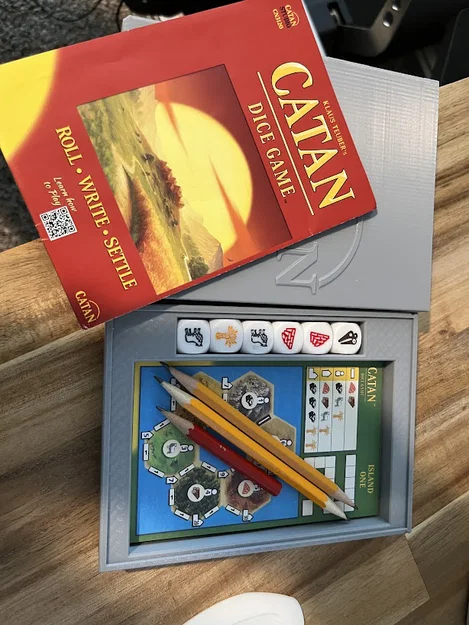 Hộp đựng cho bộ trò chơi Catan Dice Game - Image 1