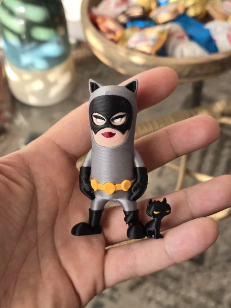 Mô hình Mini Catwoman phong cách Chibi siêu đáng yêu cho tín đồ in 3D - Image 1