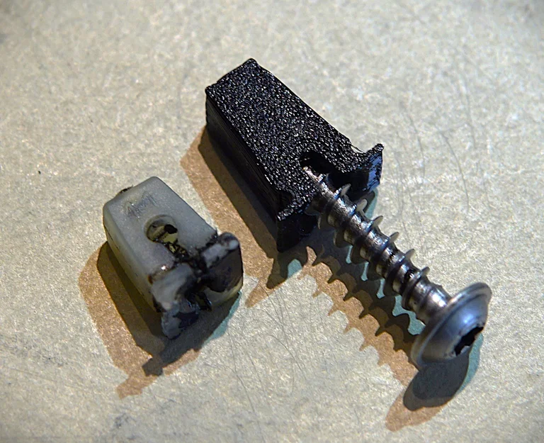 Nút nhựa nở thay thế (Dowel) cho xe hơi BMW E46 - In 3D hiệu quả - Image 1