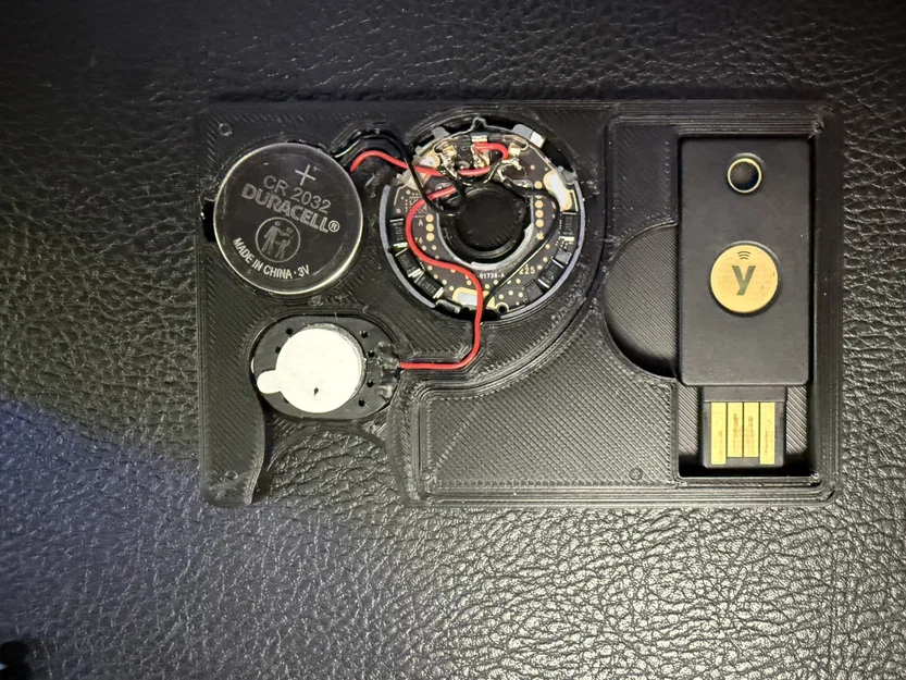 Khung gắn AirTag và Yubico cho ví Ridge Wallet tiện lợi - Image 1