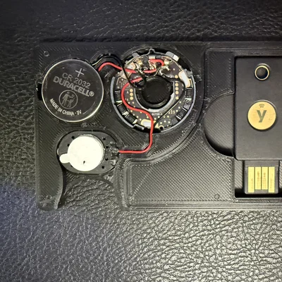 Khung gắn AirTag và Yubico cho ví Ridge Wallet tiện lợi