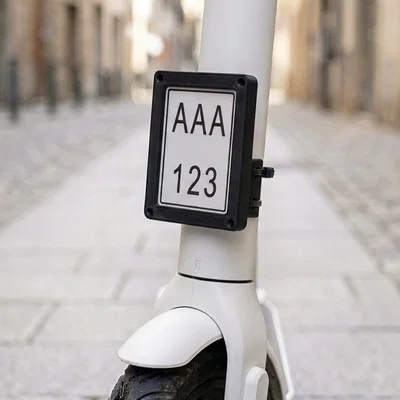 Giá đỡ biển số gắn cột lái cho xe scooter điện