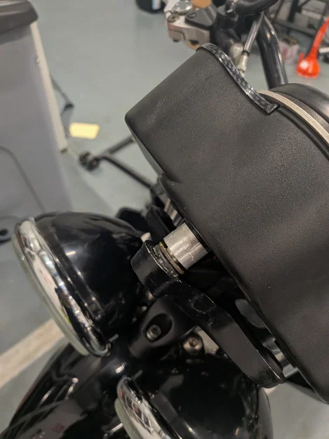 Miếng đệm bảng đồng hồ Triumph Speed Triple 955i/T509 (cho bộ LSL Superbike Kit) - Image 2