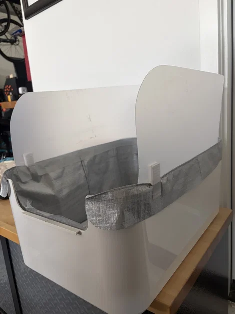 Kẹp thay thế tấm chắn khay vệ sinh mèo ModKat (Splash Guard) - Image 4