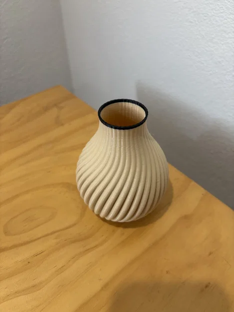 Mẫu bình hoa trang trí 3D Ribbed & Spiral Ribbed độc đáo - Image 7